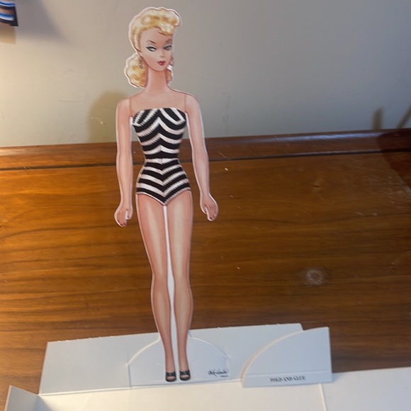 Vintage “Nostalgic Barbie Paperdoll” (1989) - Picture 10 of 11